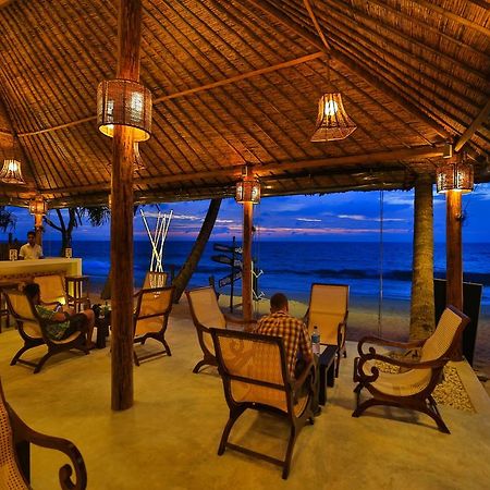 Thejan Beach Cabanas Bentota Exterior foto