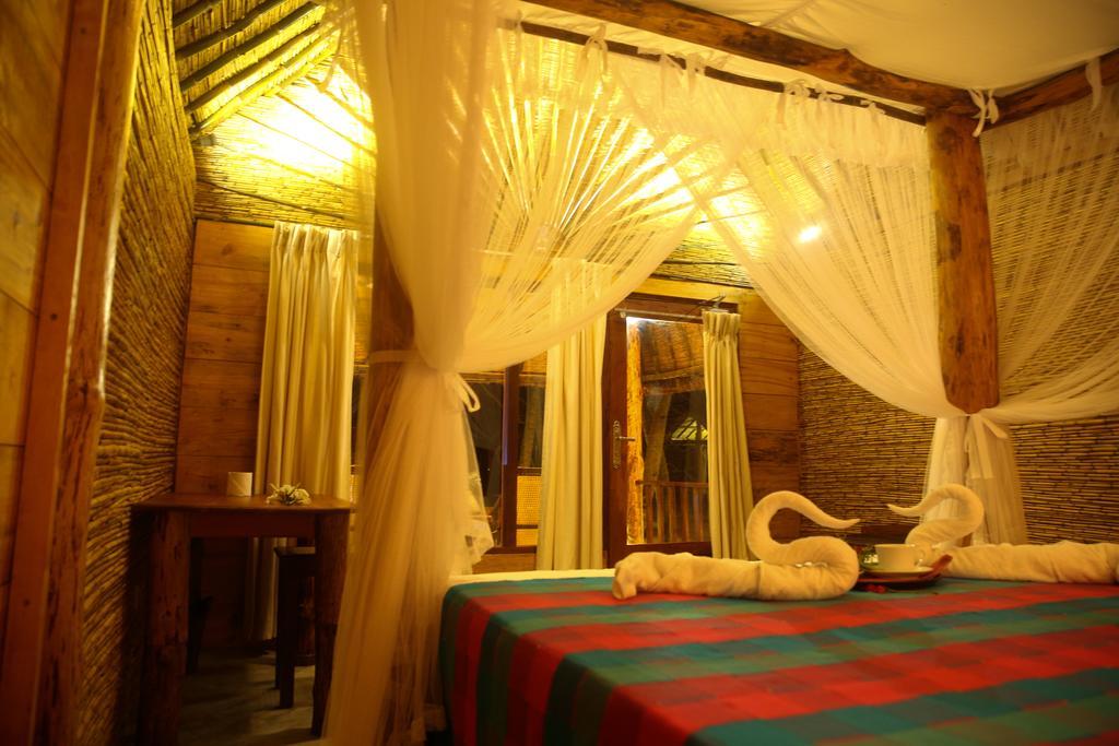 Thejan Beach Cabanas Bentota Exterior foto